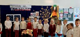 Dzień Niepodległości- przedstawienie w grupie Sówki, 